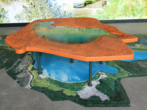 Maquette tactile du site pour localiser les points d'intérêt autour du lac d'Arjuzanx